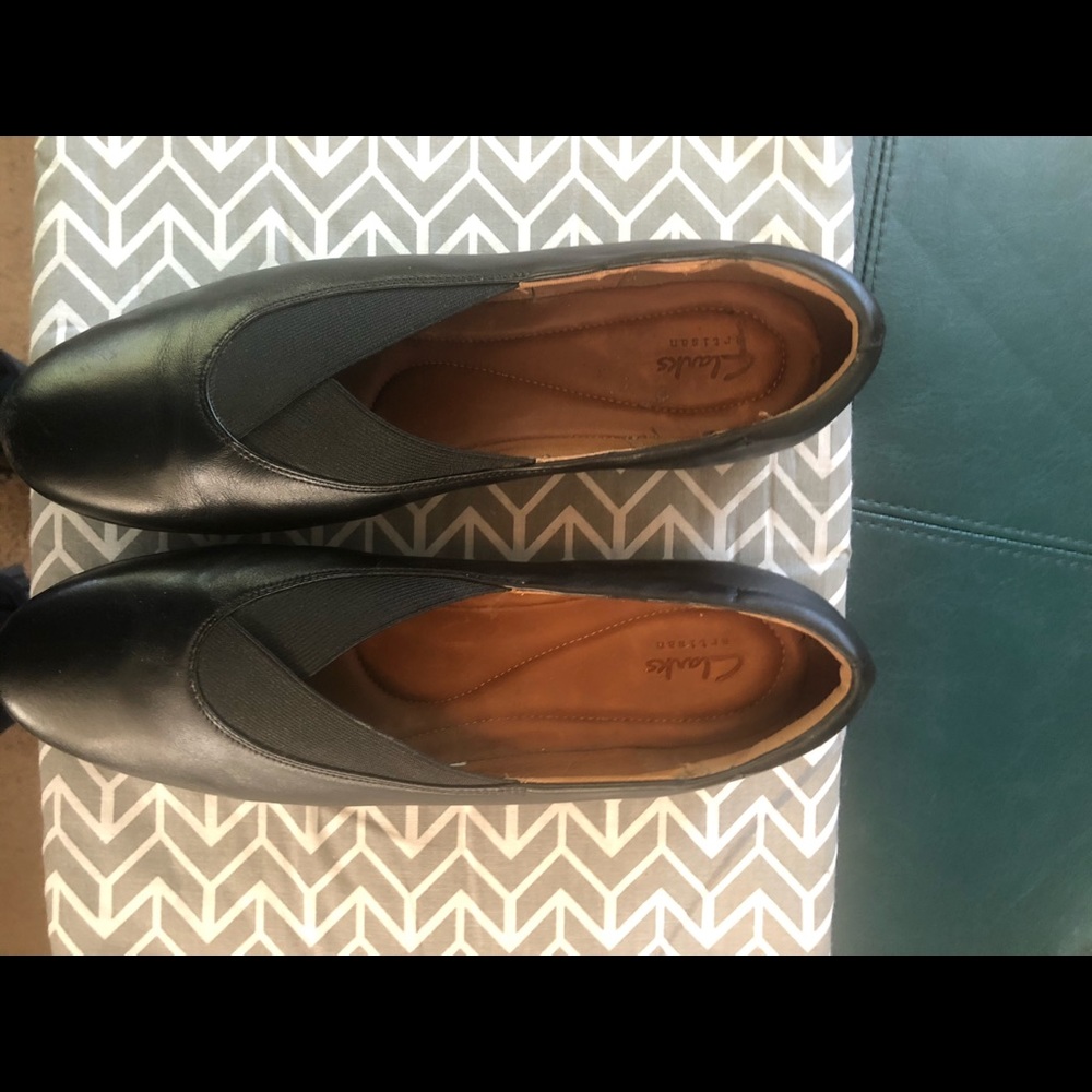 Clarks - Picture 3 of 3